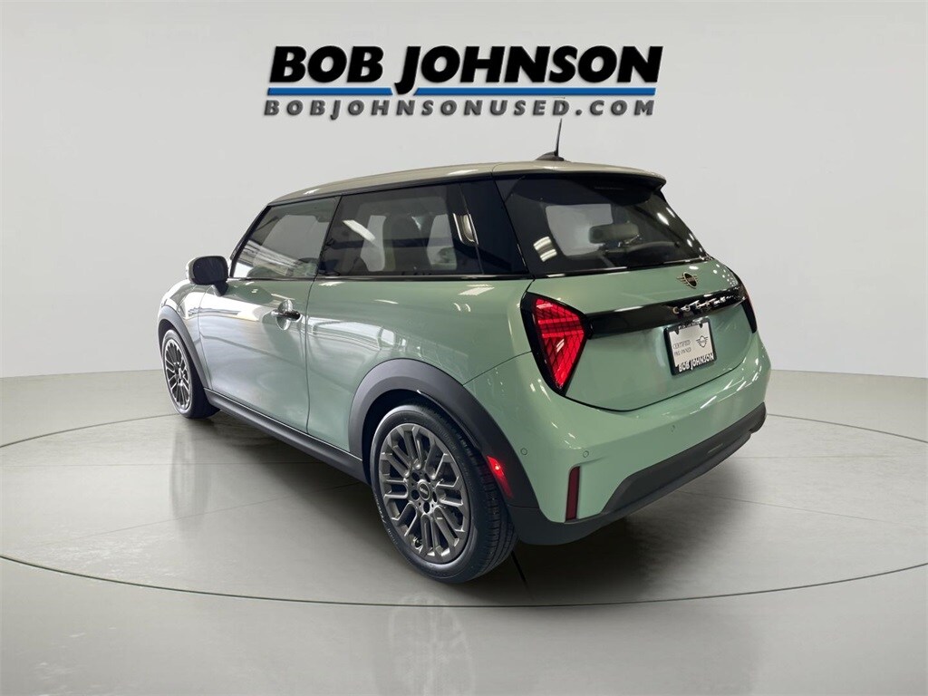 2025 Mini Cooper 2 Door Hardtop photo 4