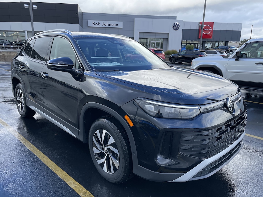 New 2025 Volkswagen Tiguan S 2.0T S 4MOTION