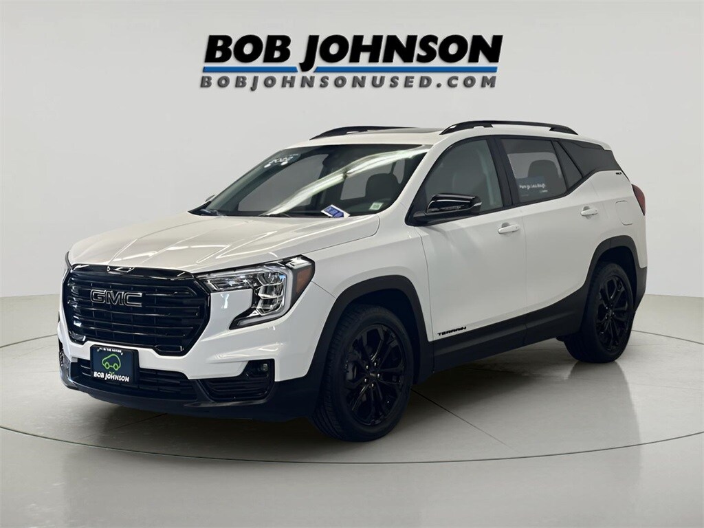 2022 Gmc Terrain SLT Elevation photo 2