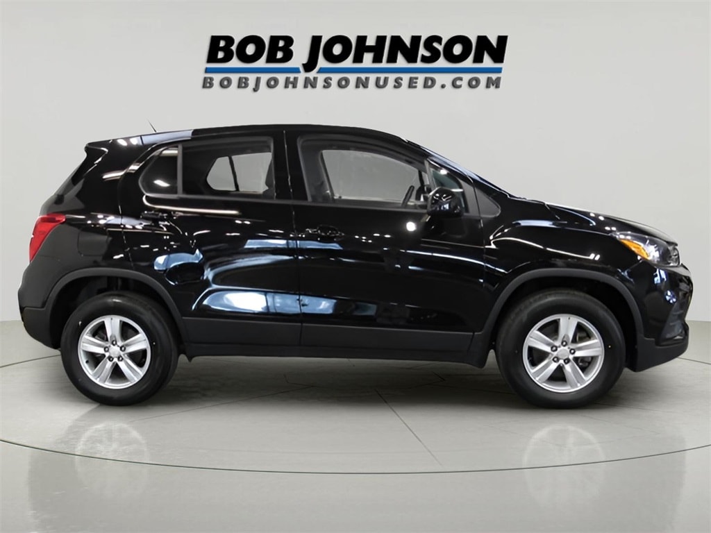 Used 2022 Chevrolet Trax LS SUV