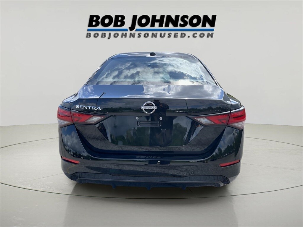 2025 Nissan Sentra SV photo 4