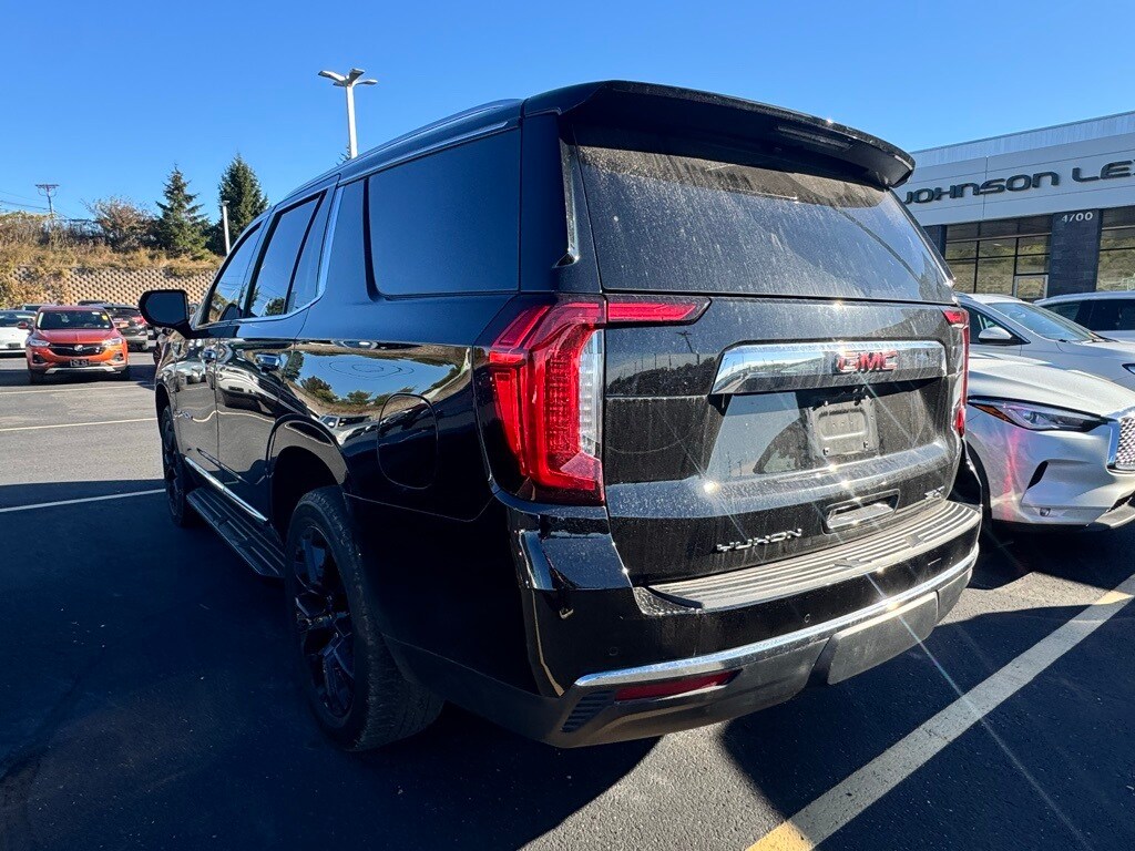 2023 Gmc Yukon SLT photo 2
