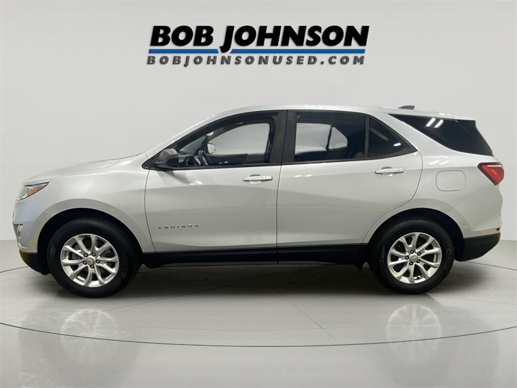 2020 Chevrolet Equinox LS photo 4