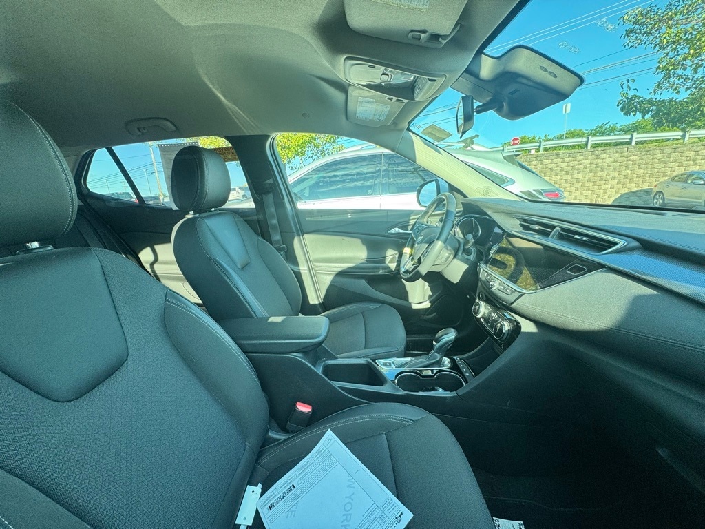 2023 Buick Encore GX Preferred photo 2