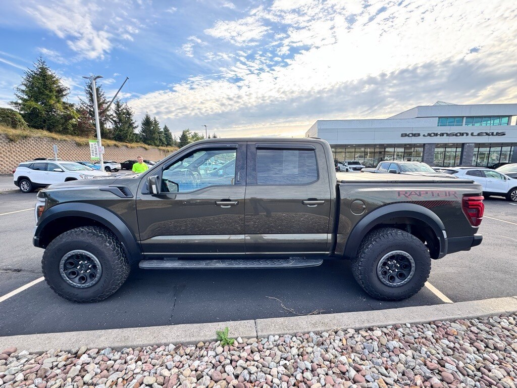 2024 Ford F-150 Raptor photo 3