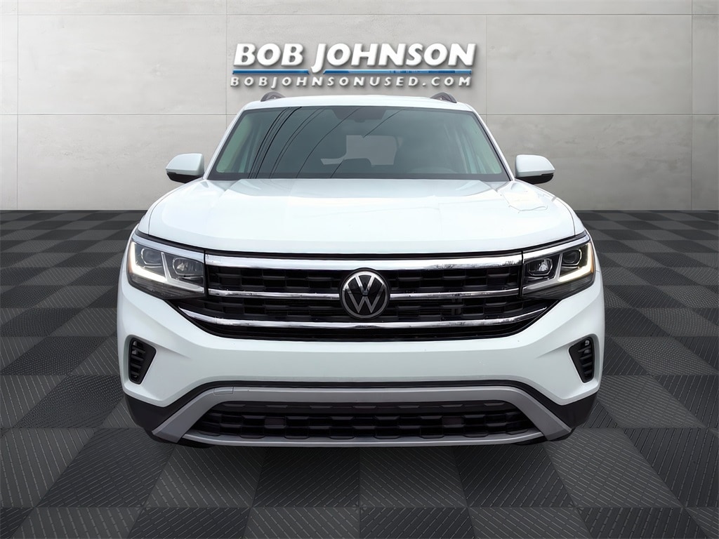 Used 2022 Volkswagen Atlas SE with VIN 1V2LP2CA3NC502580 for sale in Rochester, NY