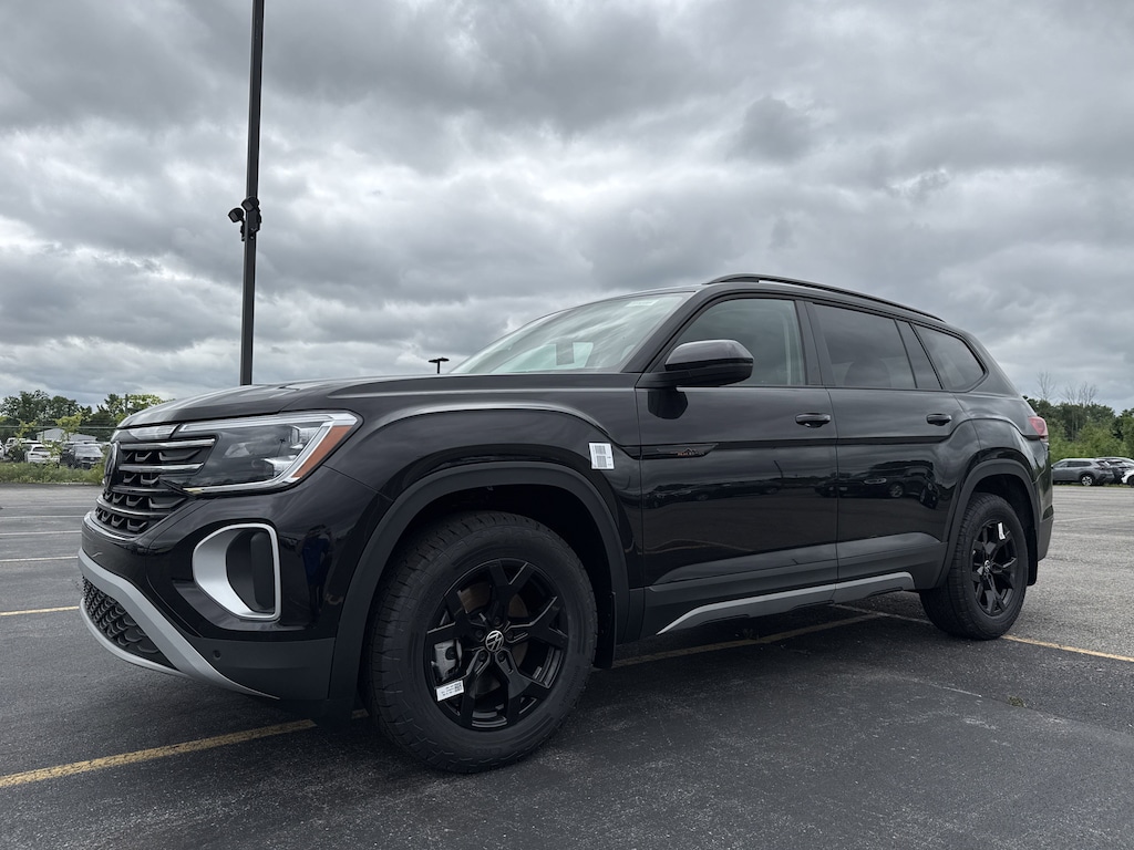 New 2025 Volkswagen Atlas 2.0T Peak Edition 2.0T Peak Edition 4MOTION