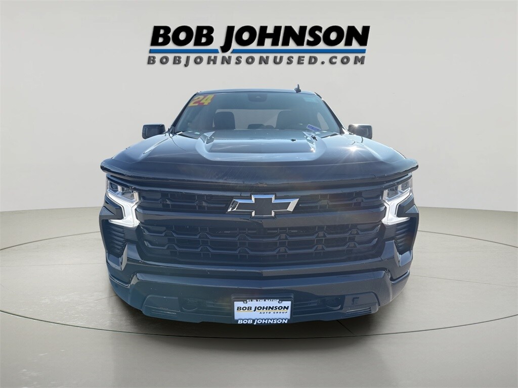 2024 Chevrolet Silverado 1500 RST Z71 photo 2