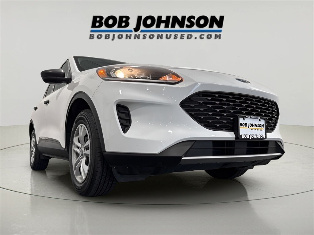 2021 Ford Escape S photo 2