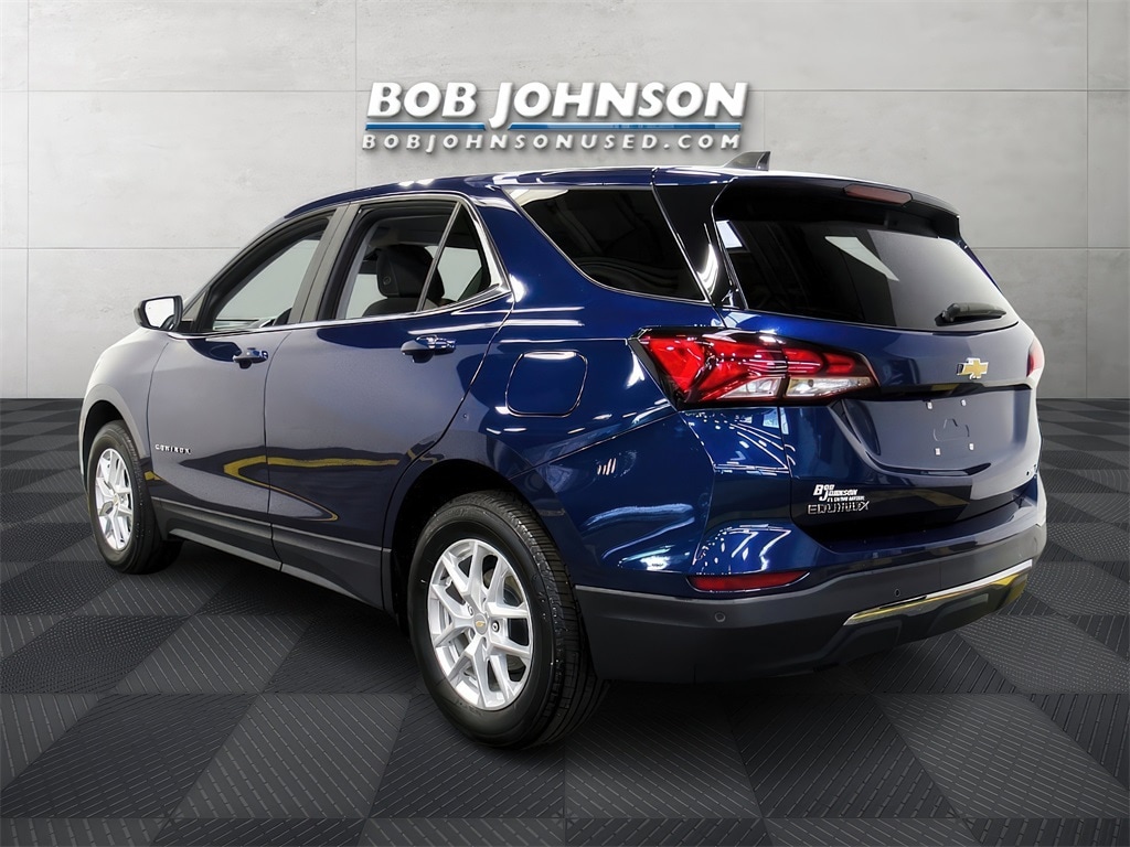 Used 2022 Chevrolet Equinox LT with VIN 3GNAXUEVXNL182884 for sale in Rochester, NY