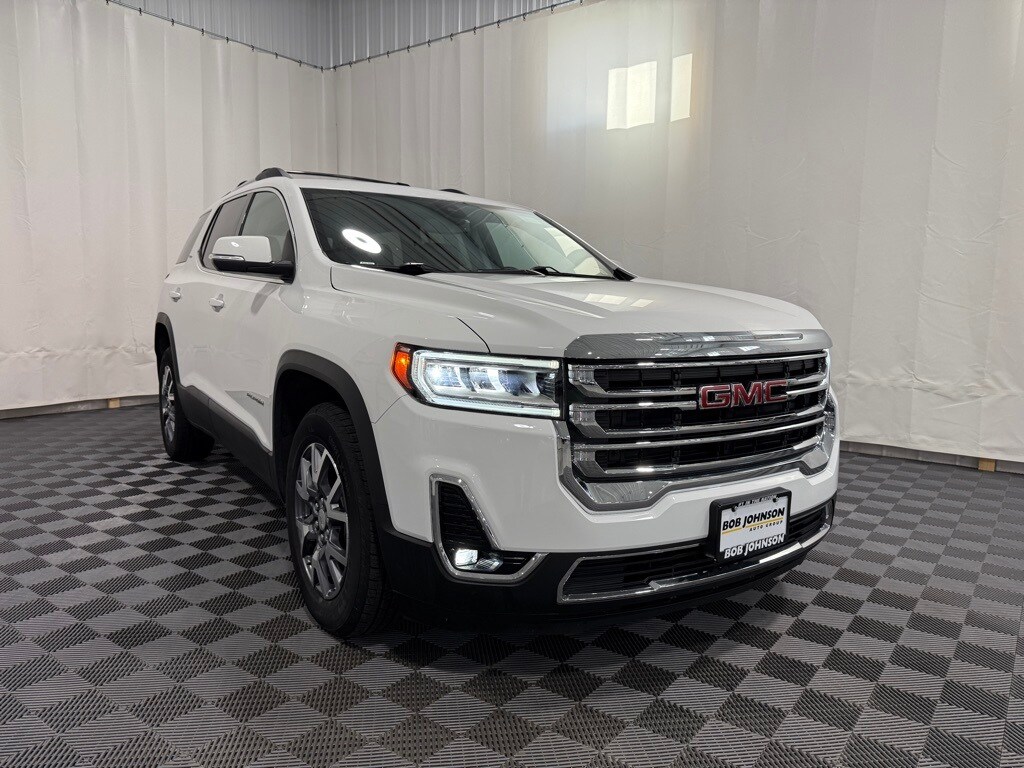 2023 Gmc Acadia SLT photo 2