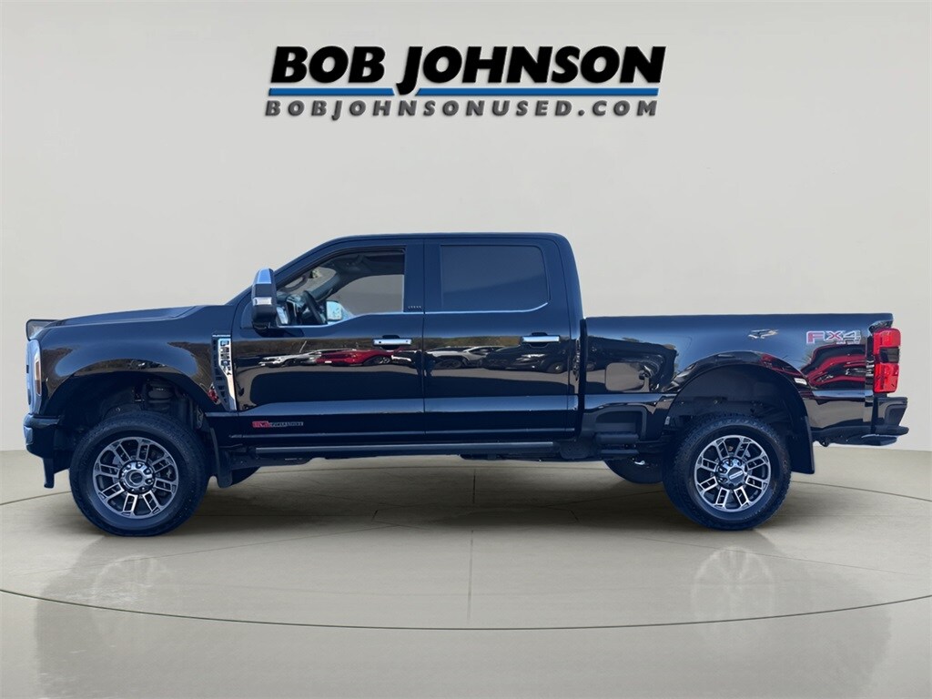 2025 Ford F-350 Platinum photo 4