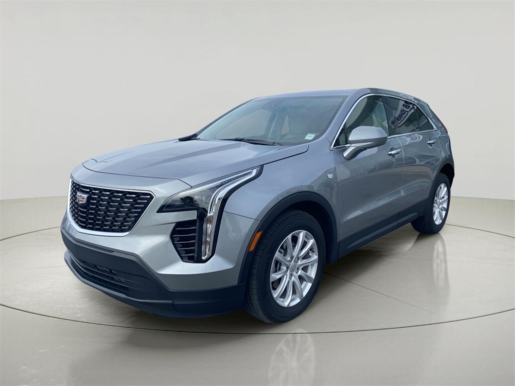 2023 Cadillac XT4 Luxury photo 3