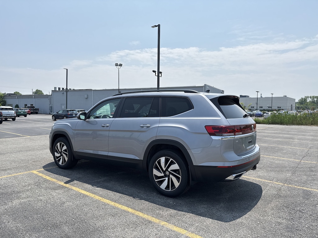 New 2025 Volkswagen Atlas 2.0T SE w/Technology 2.0T SE w/Technology 4MOTION