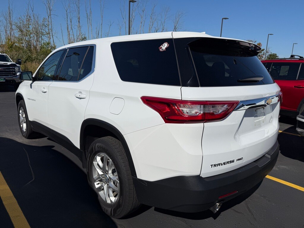 2019 Chevrolet Traverse LS photo 4