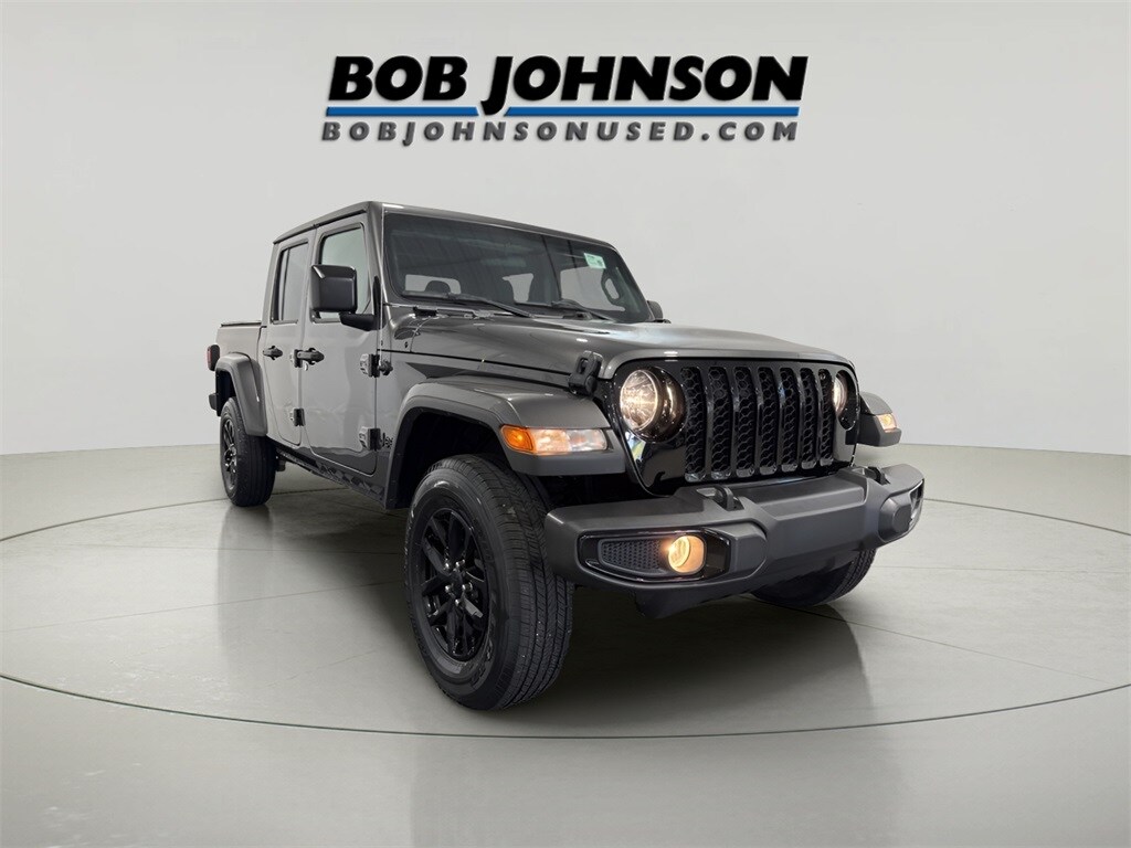 2022 Jeep Gladiator Altitude photo 2