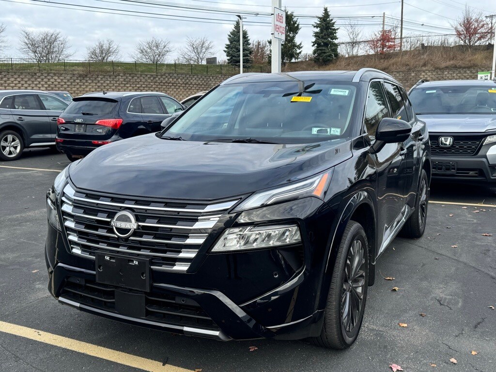 Used 2025 Nissan Rogue Platinum SUV