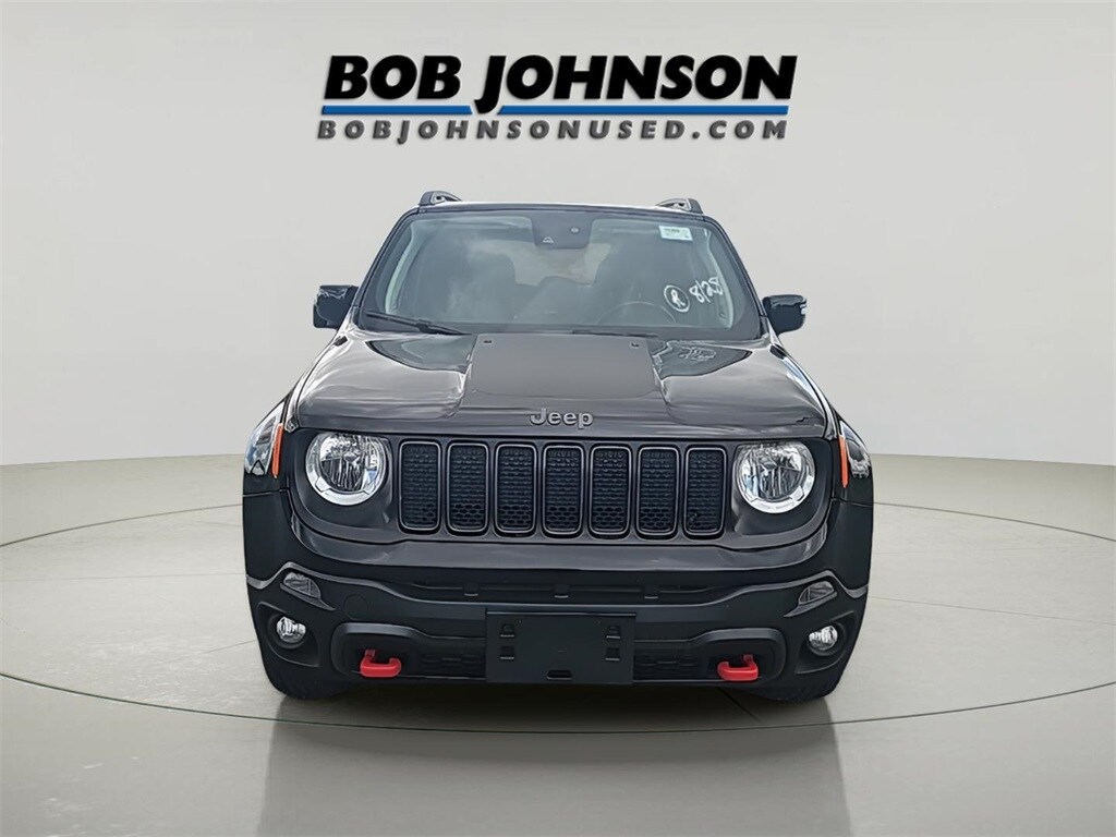 2022 Jeep Renegade Trailhawk photo 2