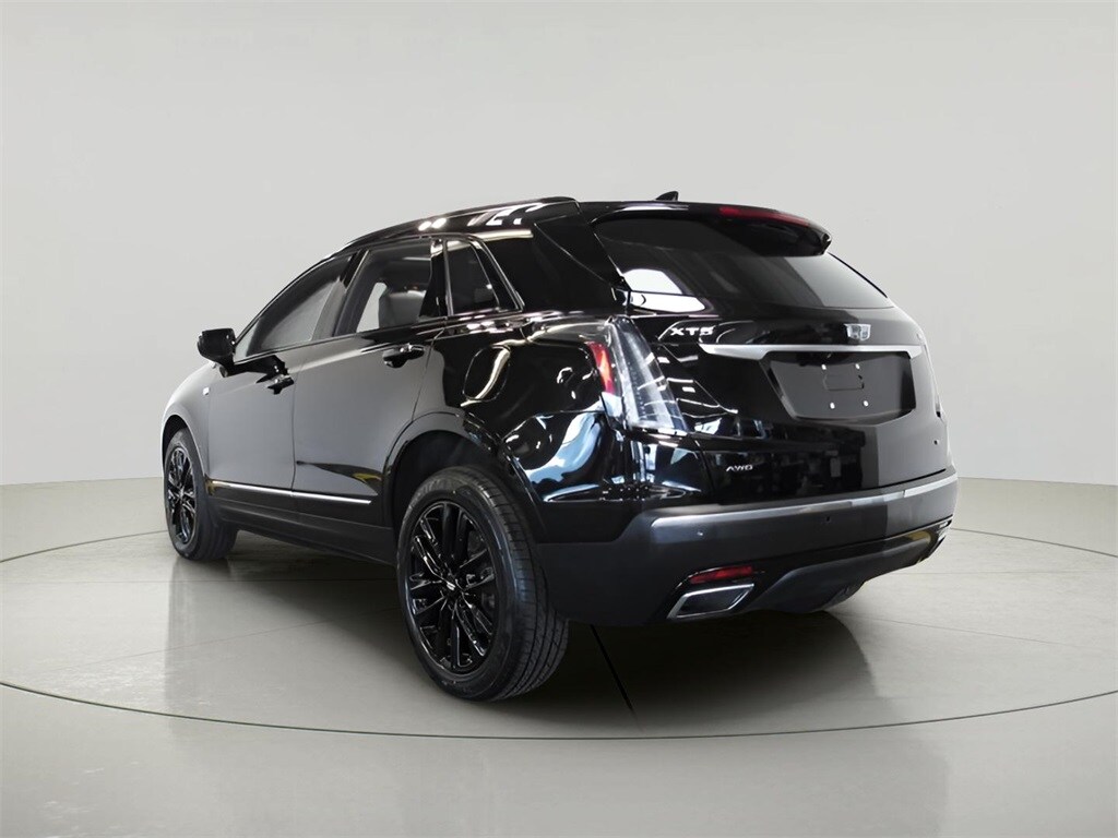 2021 Cadillac XT5 Sport photo 3