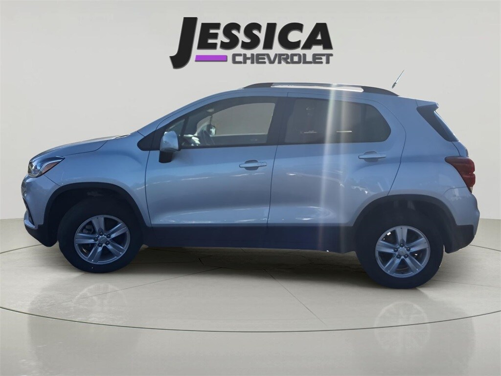 2022 Chevrolet Trax LT photo 4