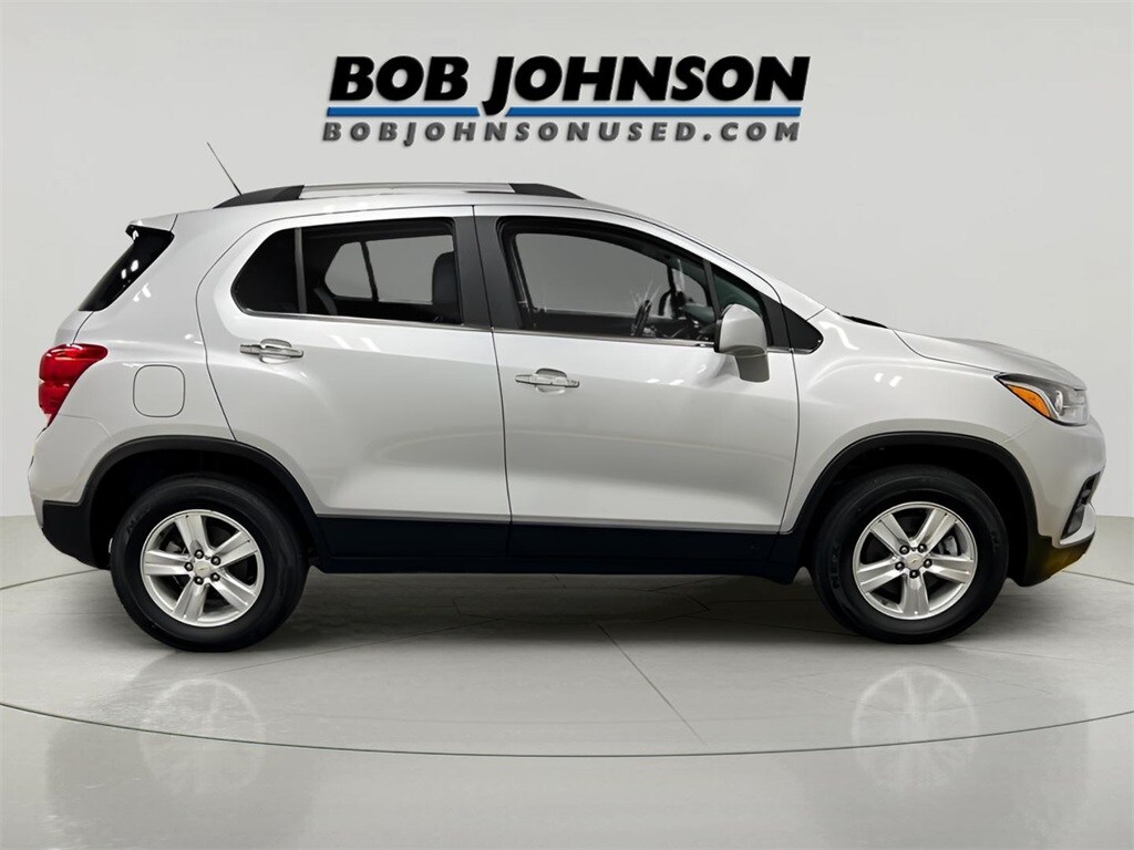 2019 Chevrolet Trax LT photo 3