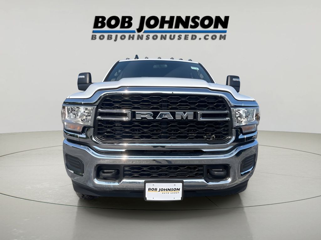 2023 Ram 3500 Tradesman photo 2