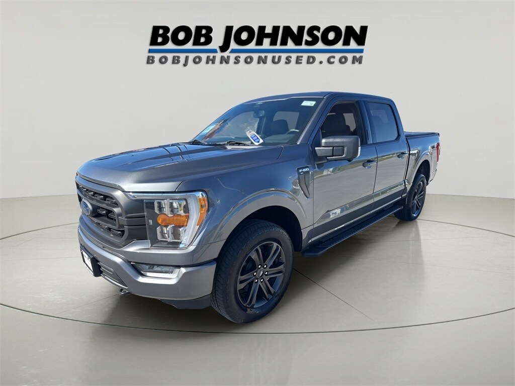 2022 Ford F-150 XLT photo 3