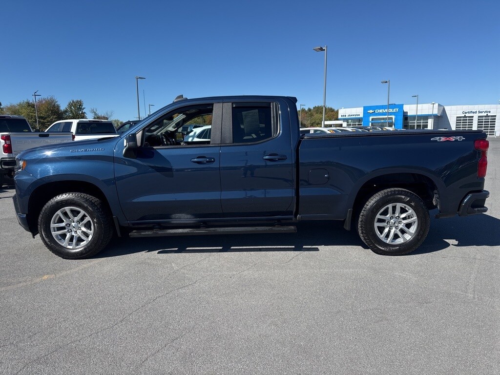 2021 Chevrolet Silverado 1500 RST photo 4