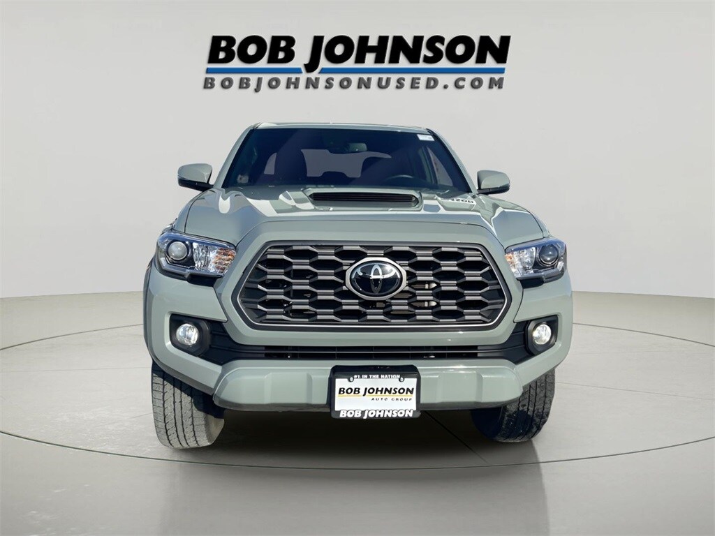 2022 Toyota Tacoma TRD Sport V6 photo 2