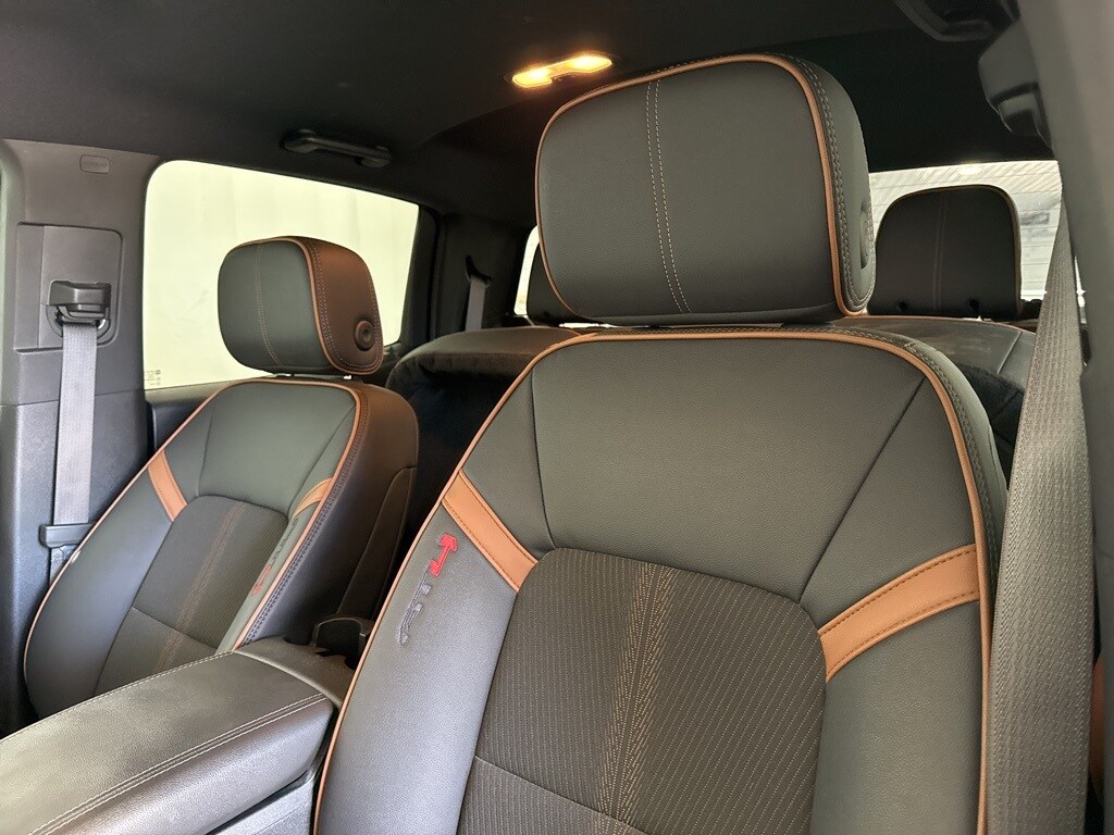 2024 Gmc Canyon AT4 photo 3