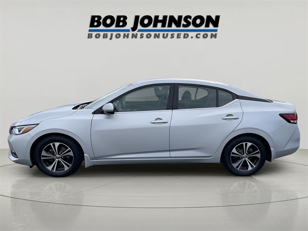 2022 Nissan Sentra SV photo 3