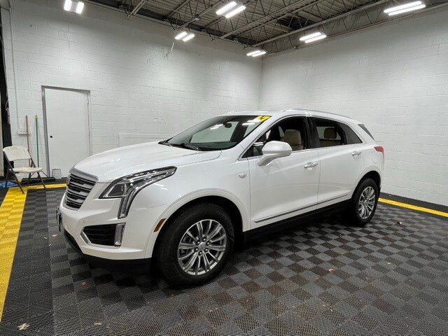 2017 Cadillac XT5 Luxury photo 3