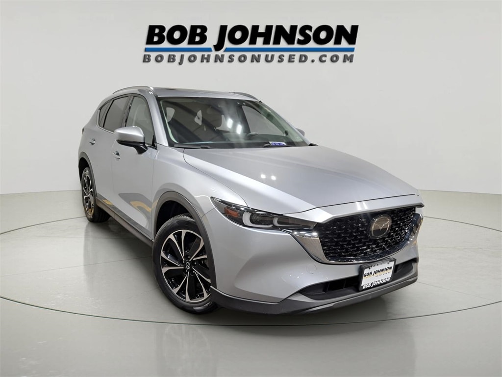 2023 Mazda CX-5 S Premium package