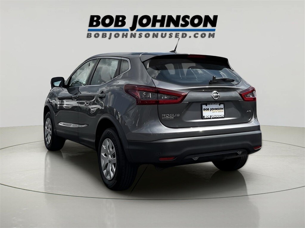 2020 Nissan Rogue Sport S photo 3