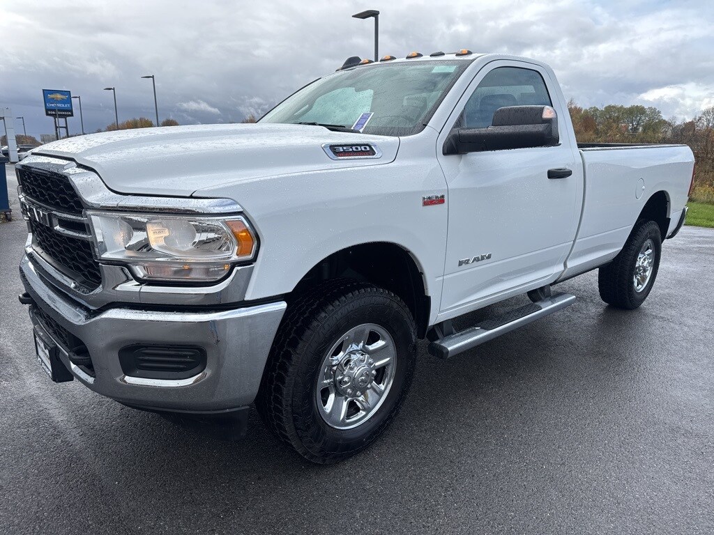 2022 Ram 3500 Tradesman photo 3