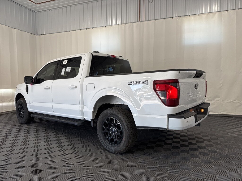 2024 Ford F-150 XLT photo 2
