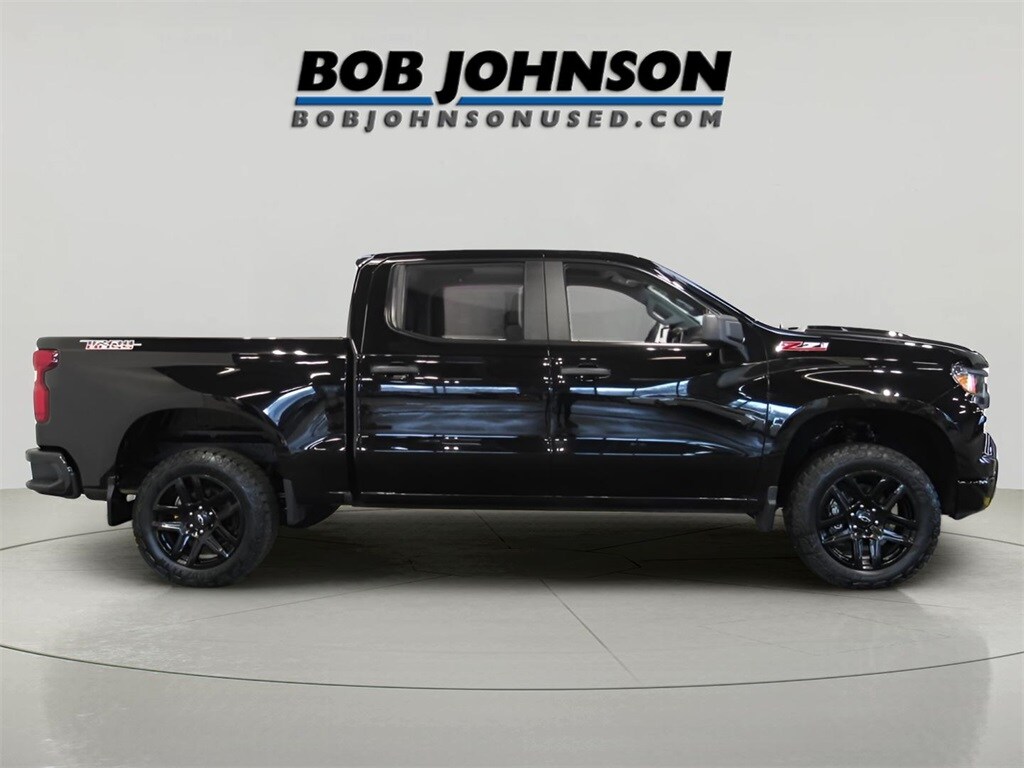 2022 Chevrolet Silverado 1500 Custom Trail Boss photo 3