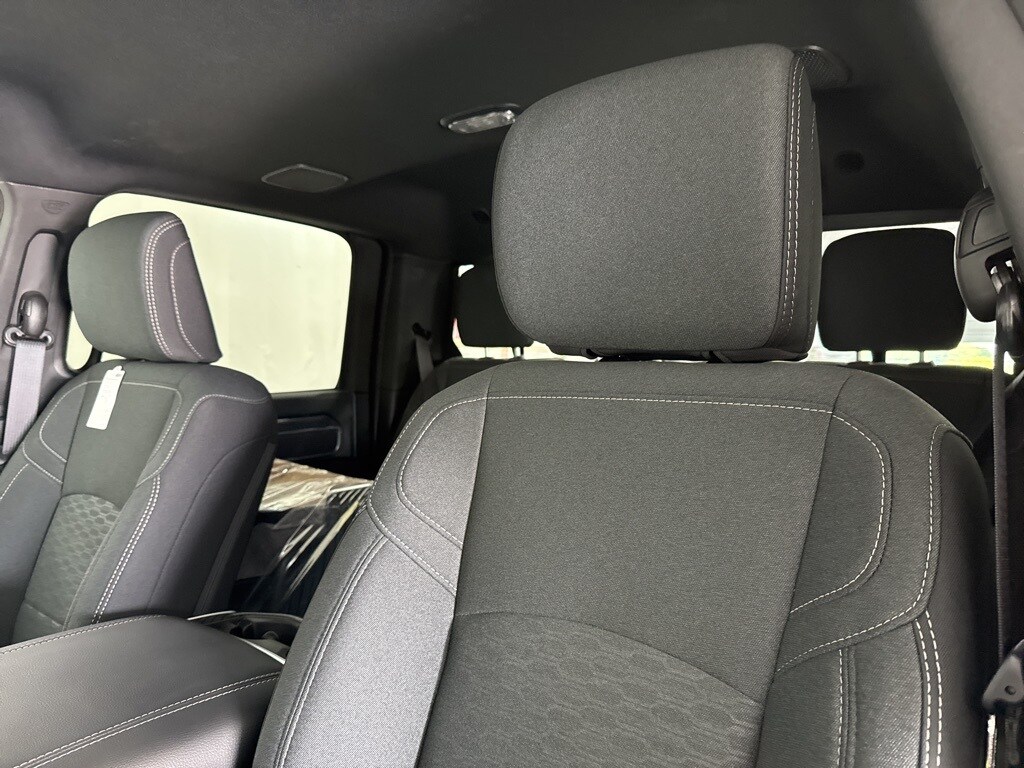 2025 Ram 2500 Big Horn photo 4