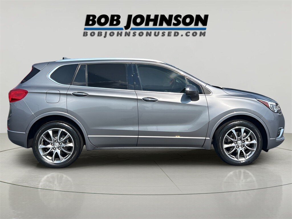 2020 Buick Envision Essence photo 2