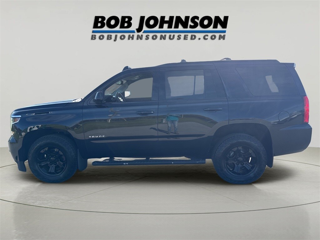 2019 Chevrolet Tahoe LS photo 2