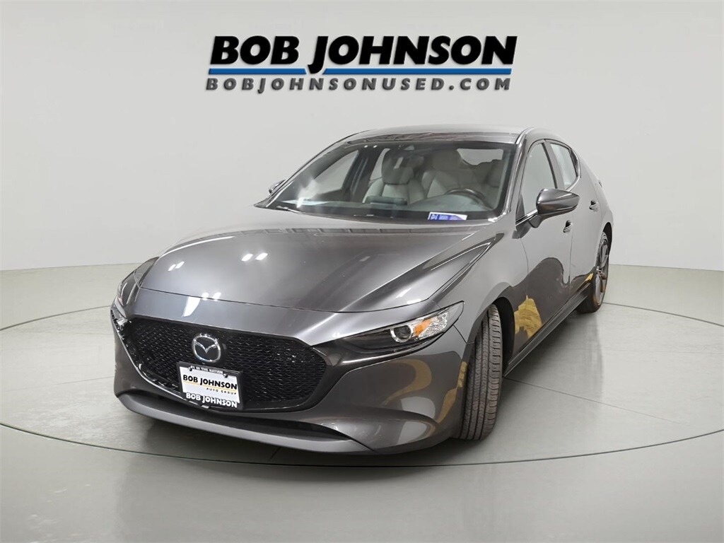 2019 Mazda Mazda3 Preferred Hatchback photo 2