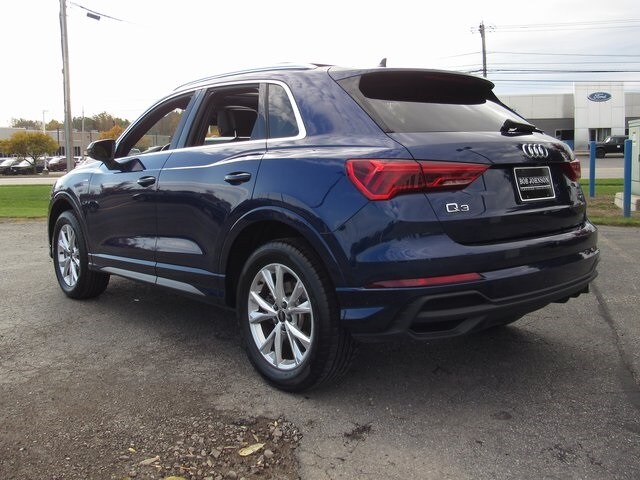 2024 Audi Q3 45 TFSI S line Premium photo 4