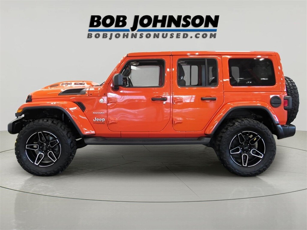 2020 Jeep Wrangler Unlimited Sahara photo 2