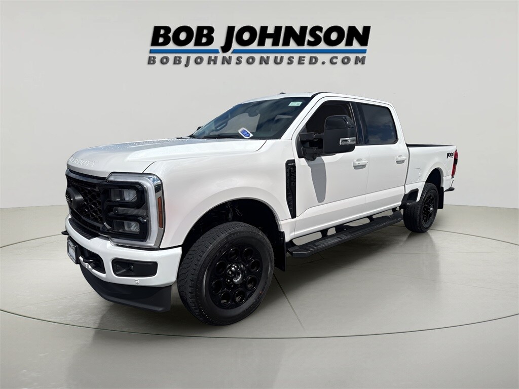 2025 Ford F-350 photo 3