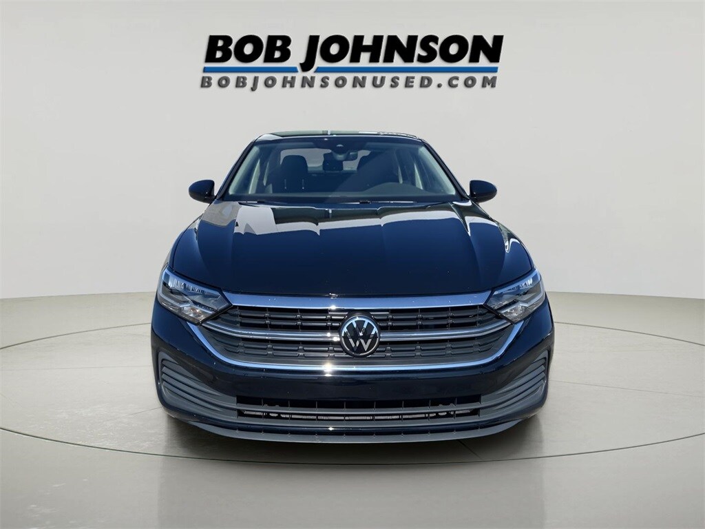 2024 Volkswagen Jetta 1.5T S photo 2