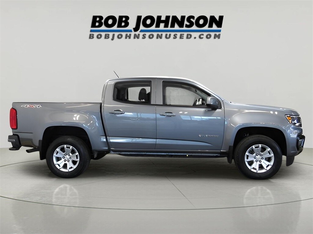 2022 Chevrolet Colorado LT photo 3