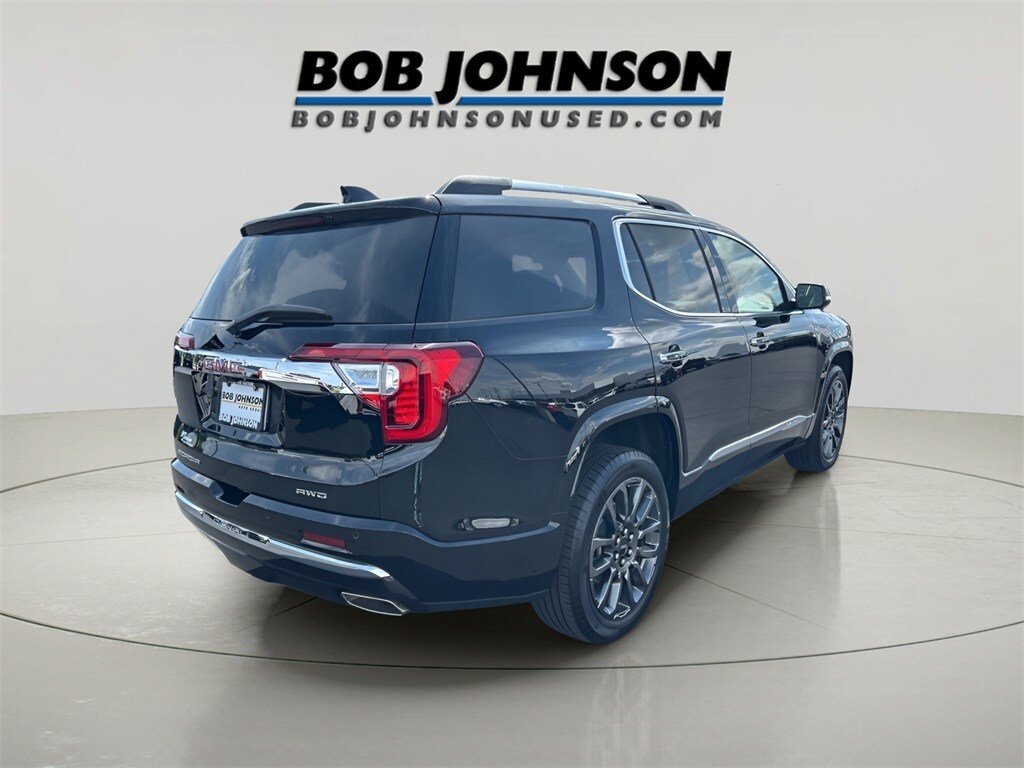 2023 Gmc Acadia Denali photo 3