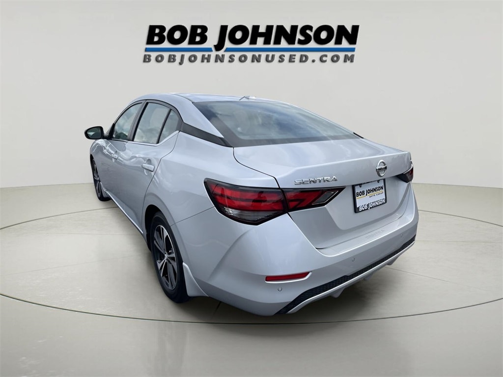 2022 Nissan Sentra SV photo 4
