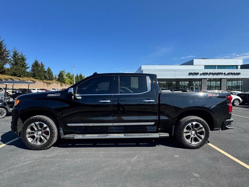 2023 Chevrolet Silverado 1500 High Country photo 3