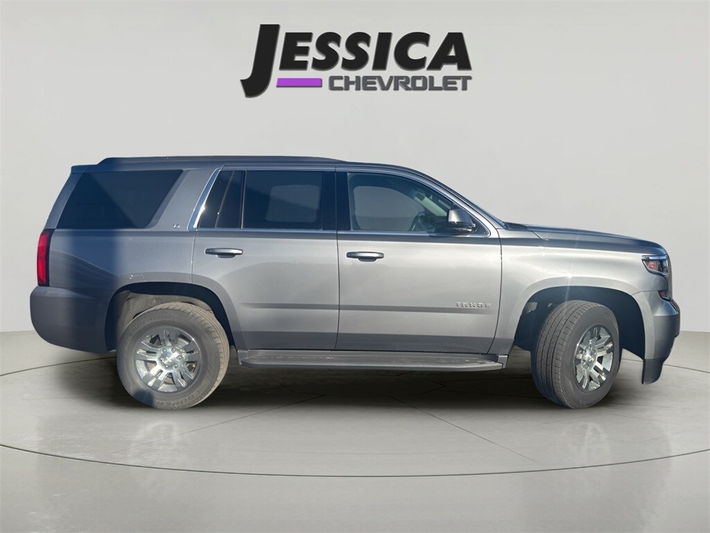 2019 Chevrolet Tahoe LT photo 2